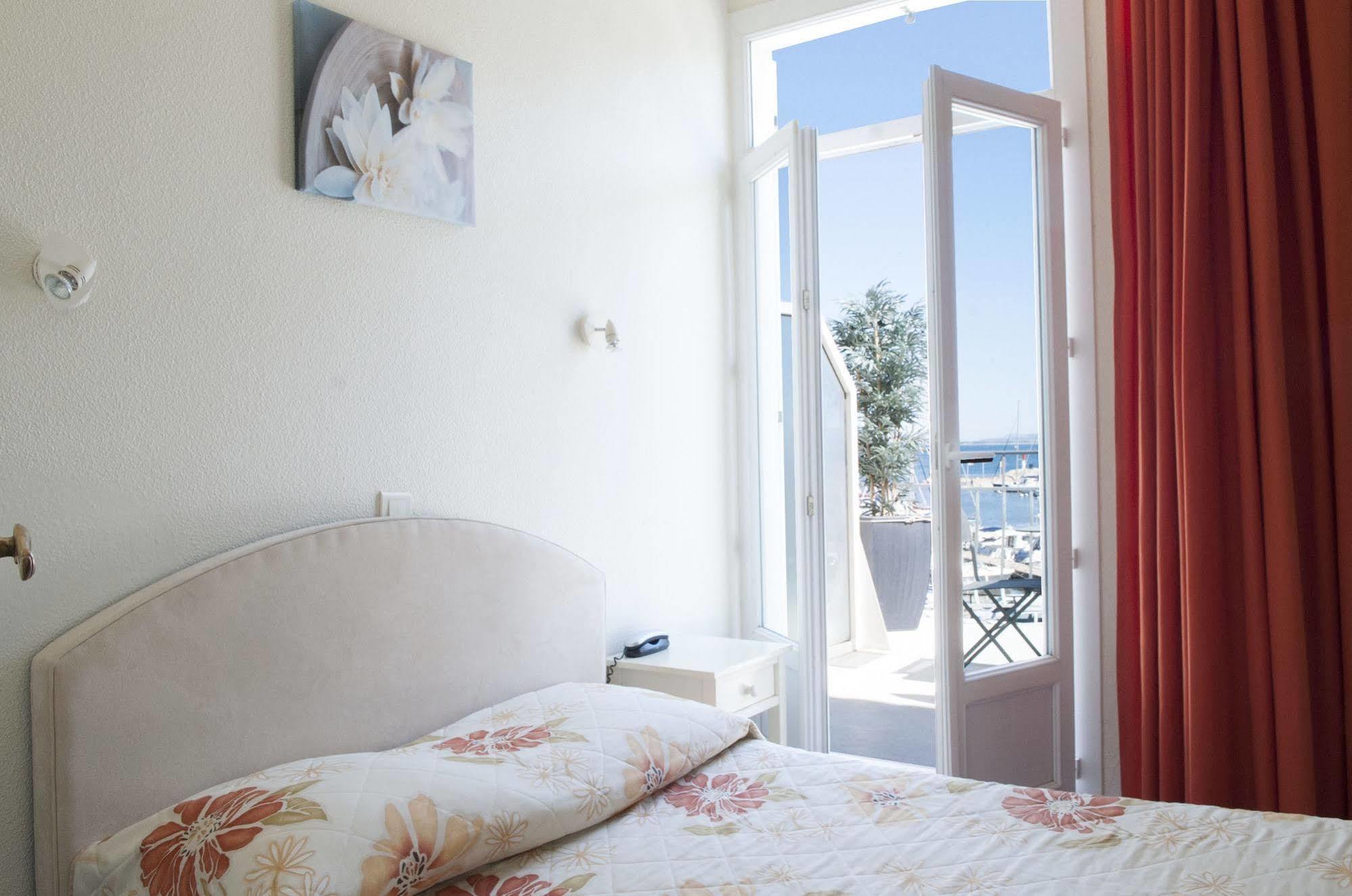 Hotel Le Richiardi ガイヤック エクステリア 写真